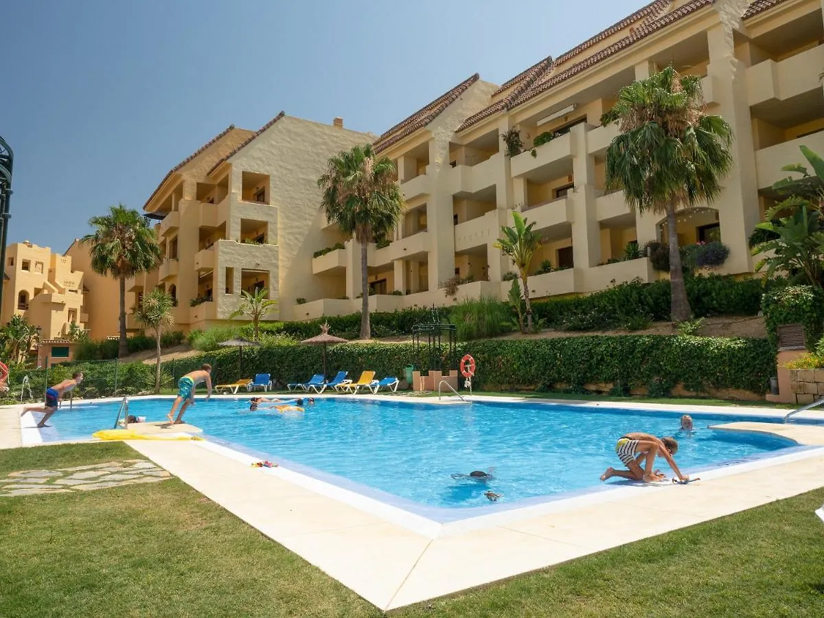 2199-Apt With Terrace And Pools Manilva
